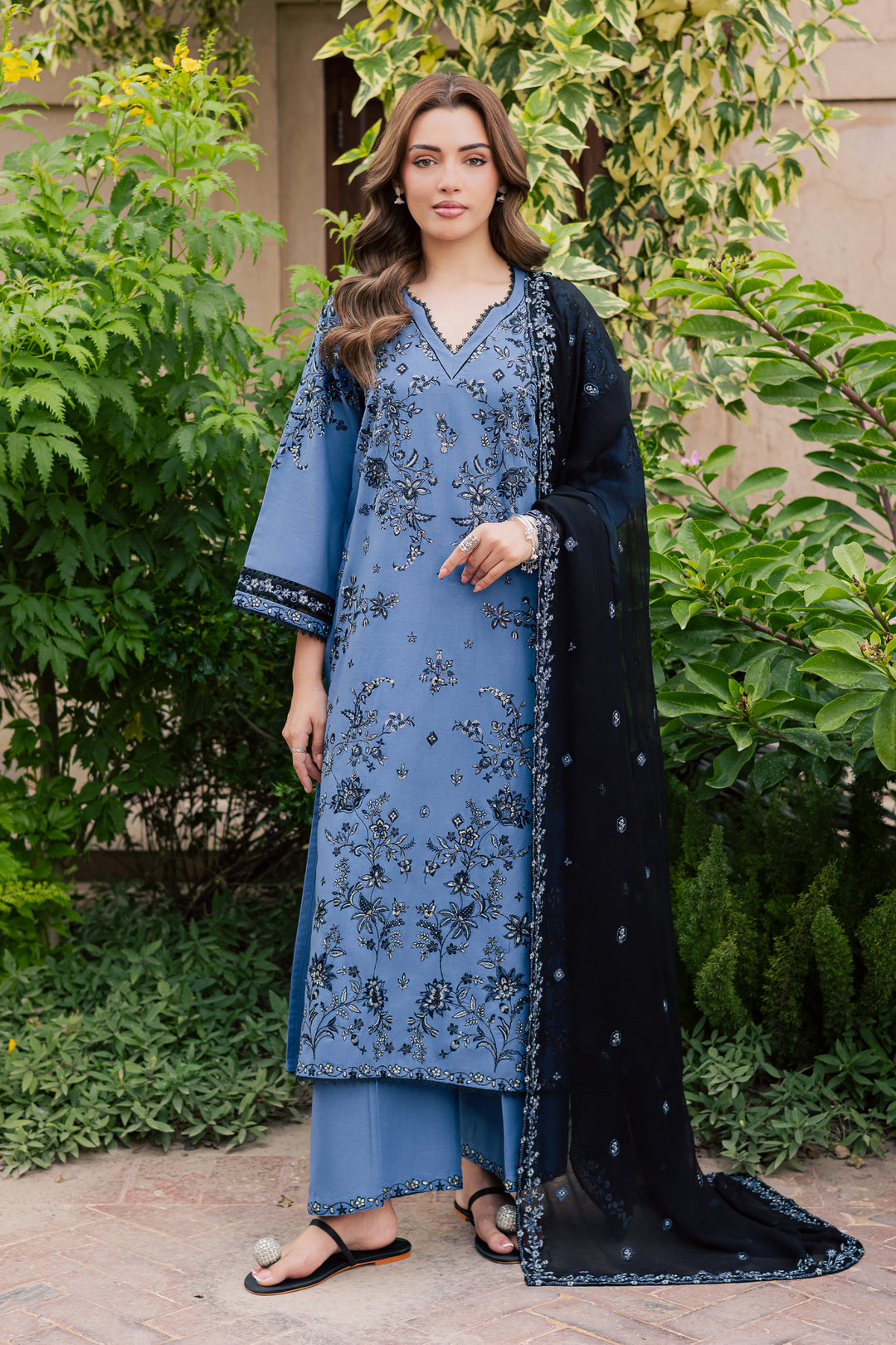 Coastal Glow 3Pc - Embroidered Khaddar Pret