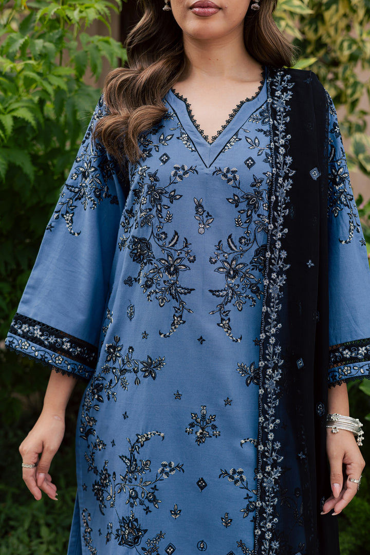 Coastal Glow 3Pc - Embroidered Khaddar Pret
