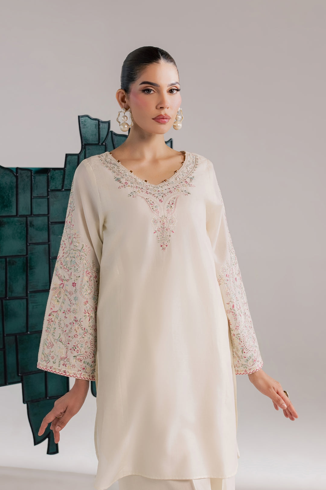Tiva 2Pc - Luxury Embroidered Lawn