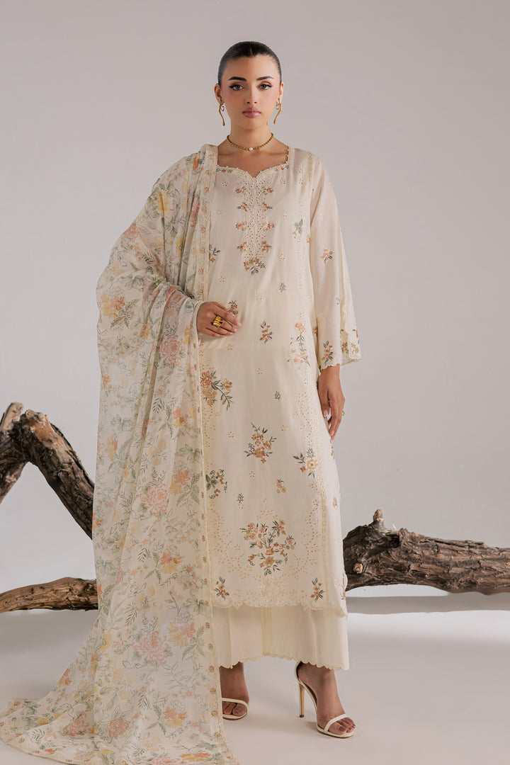 White Zoe 3Pc - Luxury Embroidered Lawn