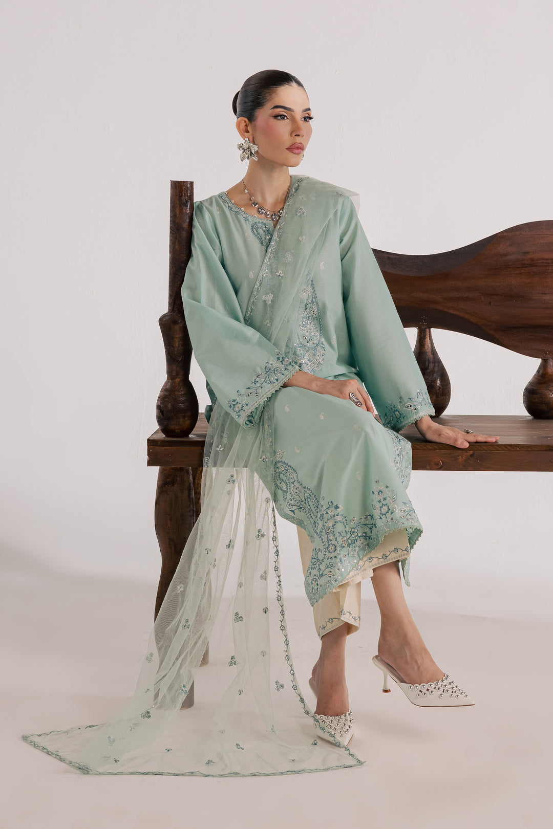 Perth 3Pc - Luxury Embroidered Lawn