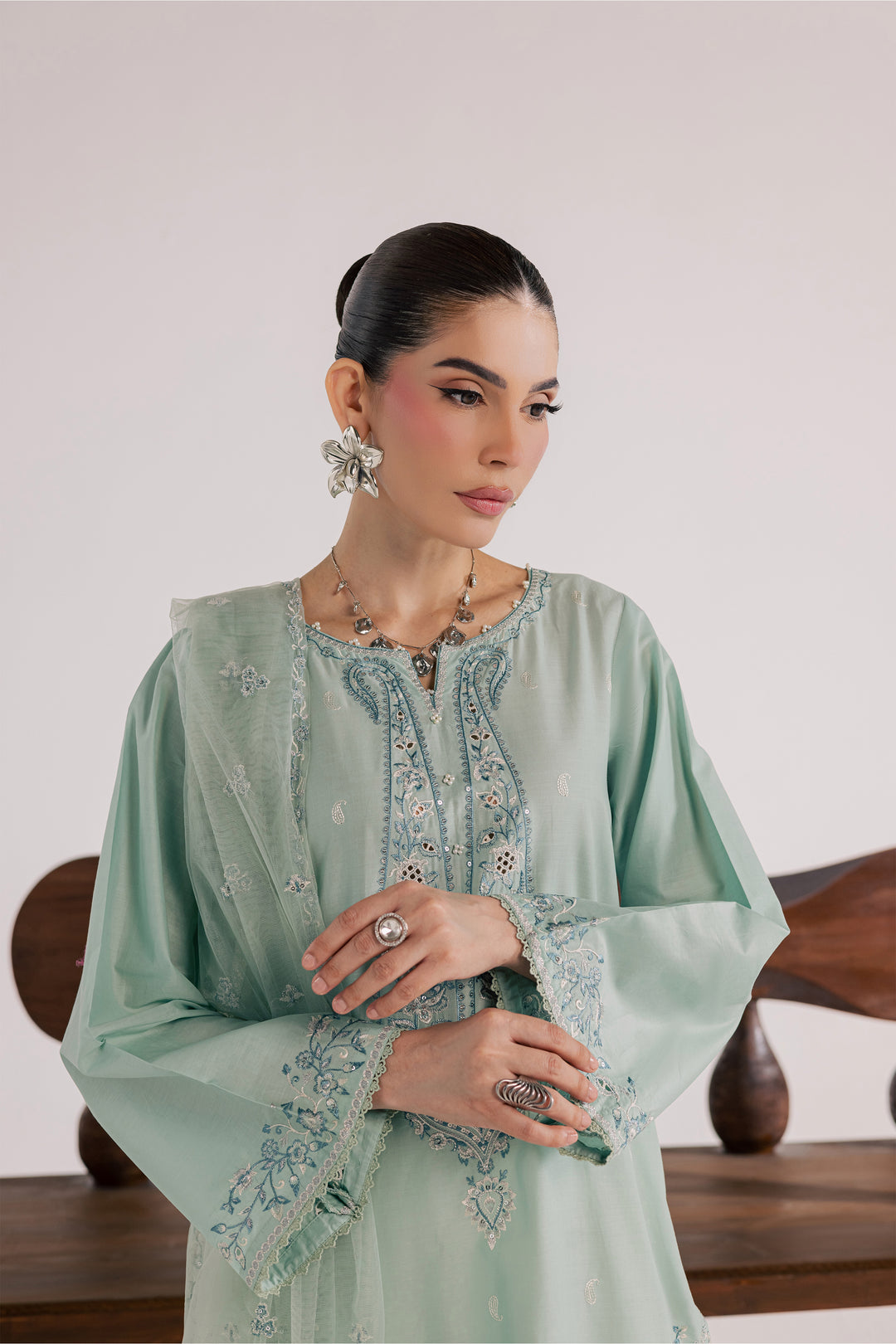 Perth 3Pc - Luxury Embroidered Lawn