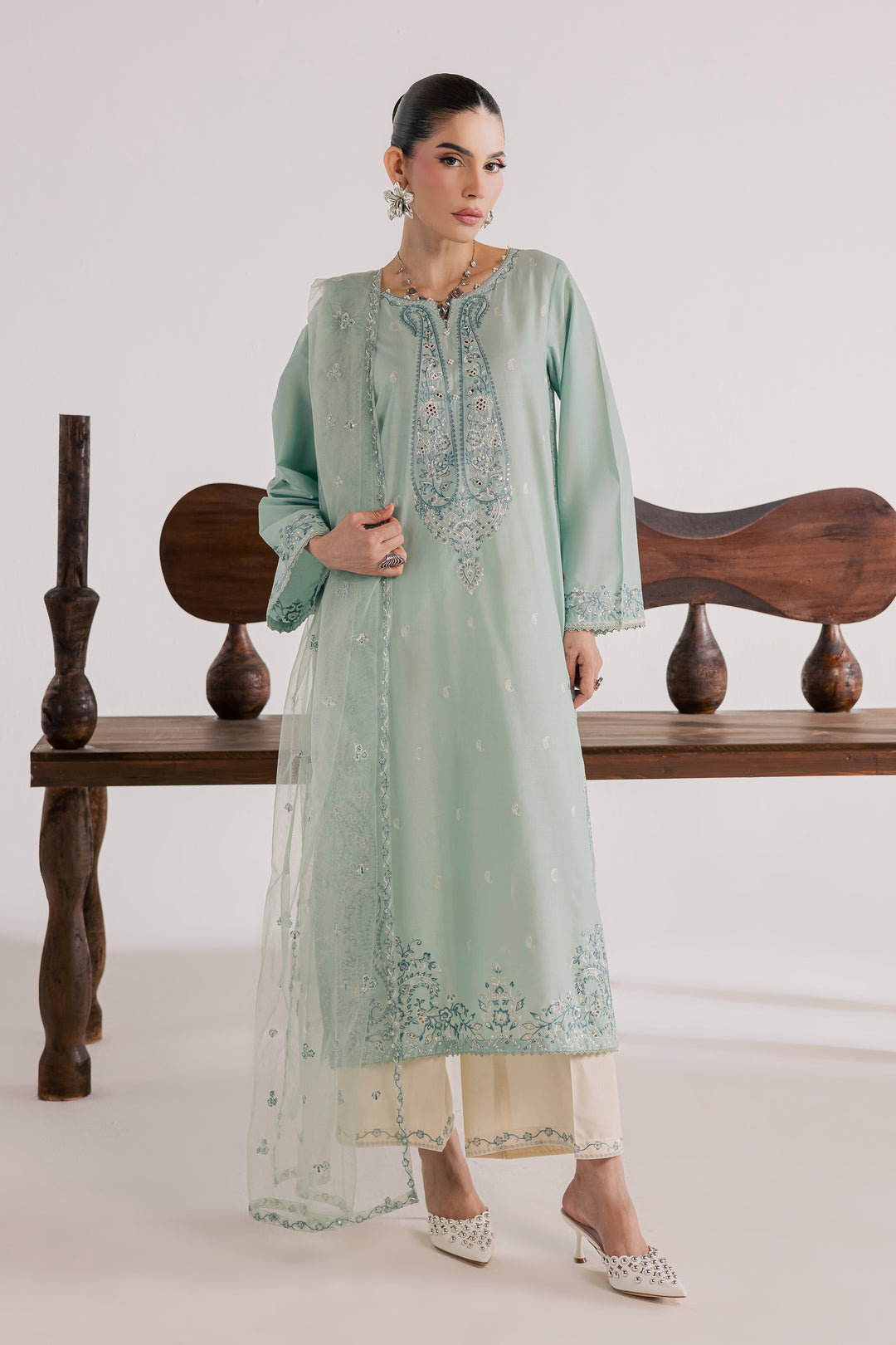 Perth 3Pc - Luxury Embroidered Lawn