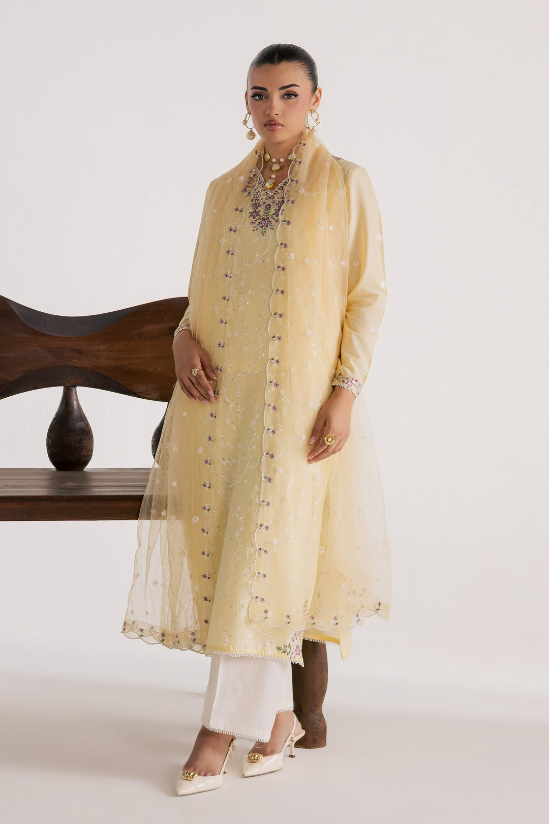 Meringue 3Pc - Luxury Embroidered Lawn