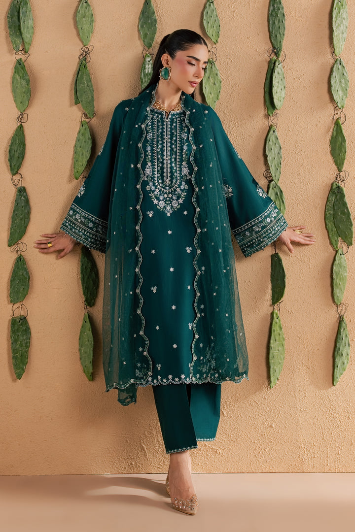 Zamarud 3Pc - Luxury Embroidered Lawn