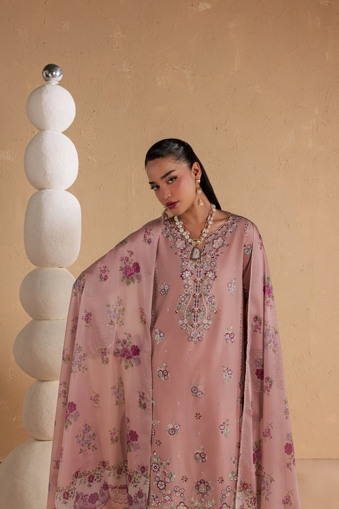 Velora 3Pc - Luxury Embroidered Lawn