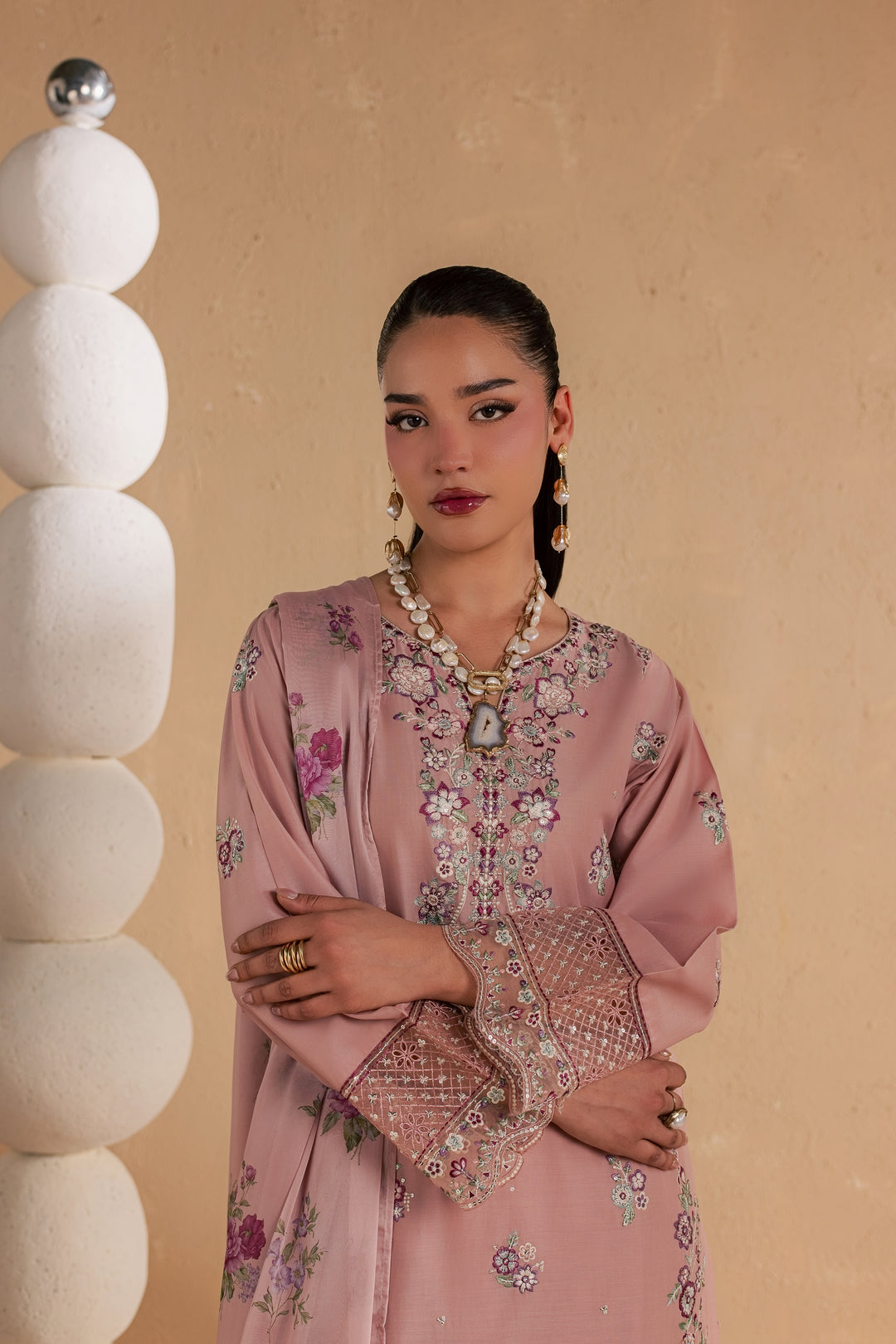 Velora 3Pc - Luxury Embroidered Lawn