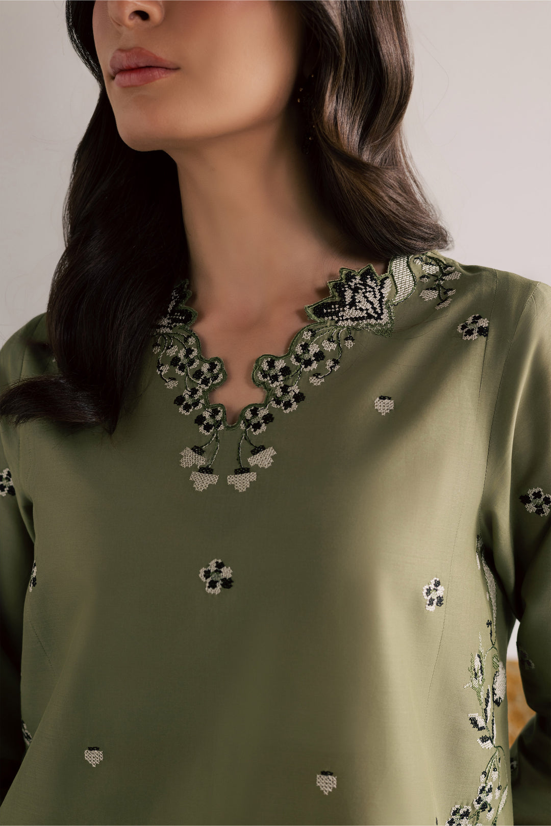 Nazni 2Pc - Embroidered Lawn Dress