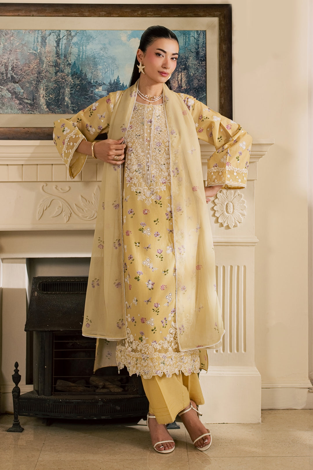 Eyrna 3Pc - Luxury Embroidered Lawn