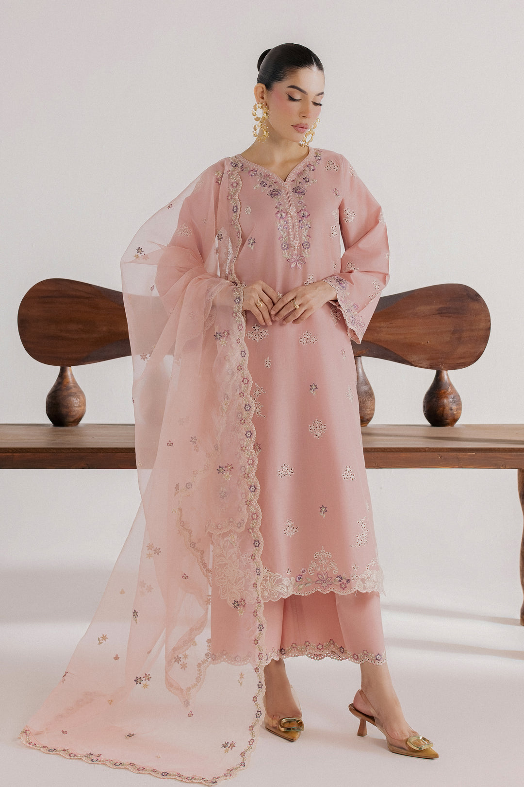 Taffy Macaron 3Pc - Luxury Embroidered Lawn