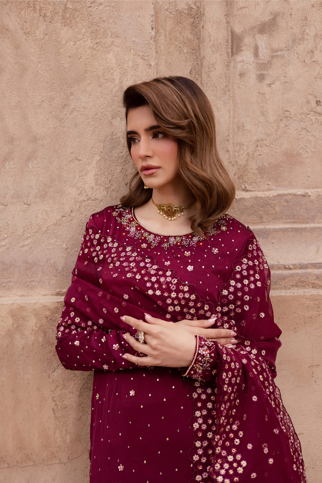 Isleen 3Pc - Festive Luxe Pret