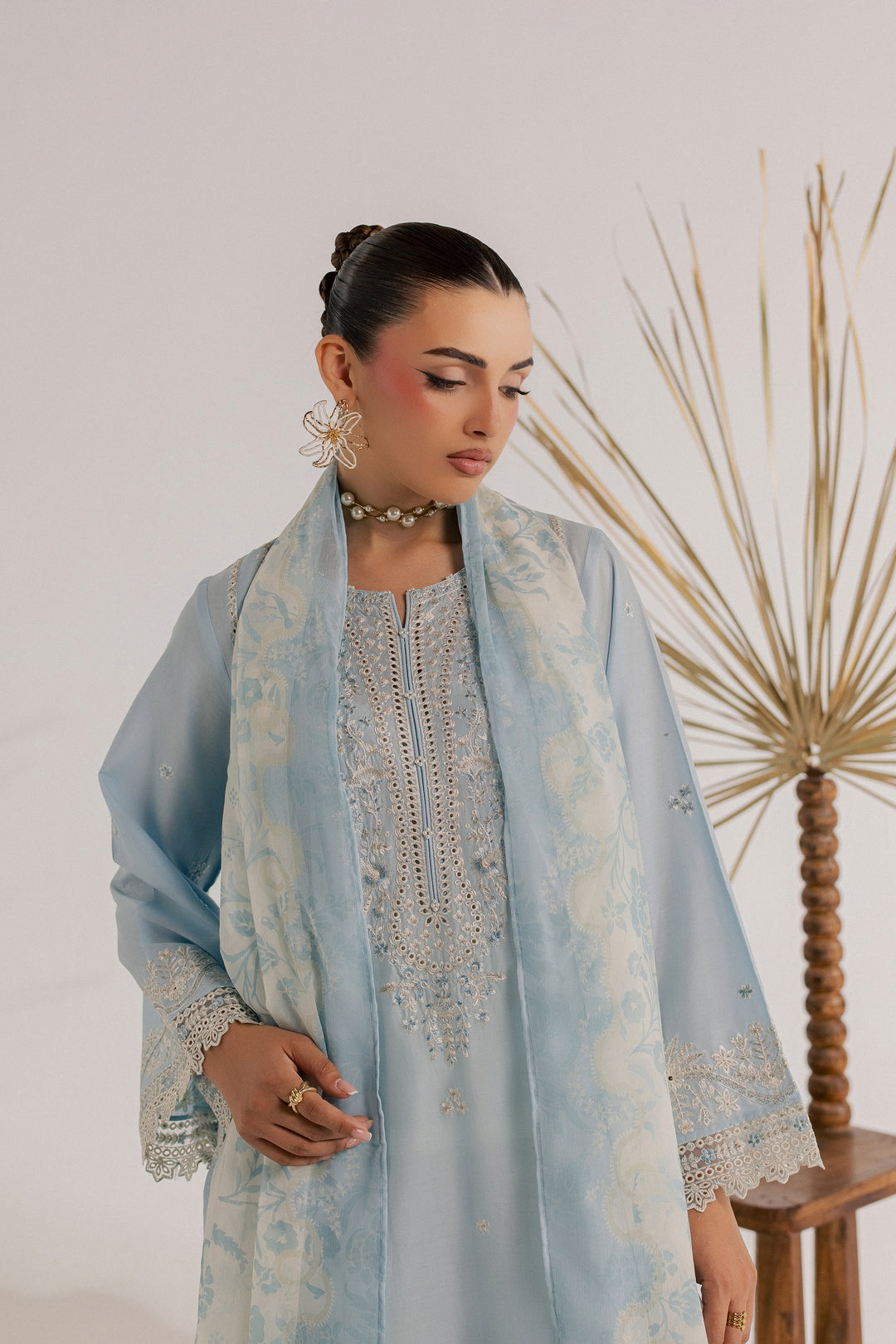 Shikast 3Pc - Luxury Embroidered Lawn