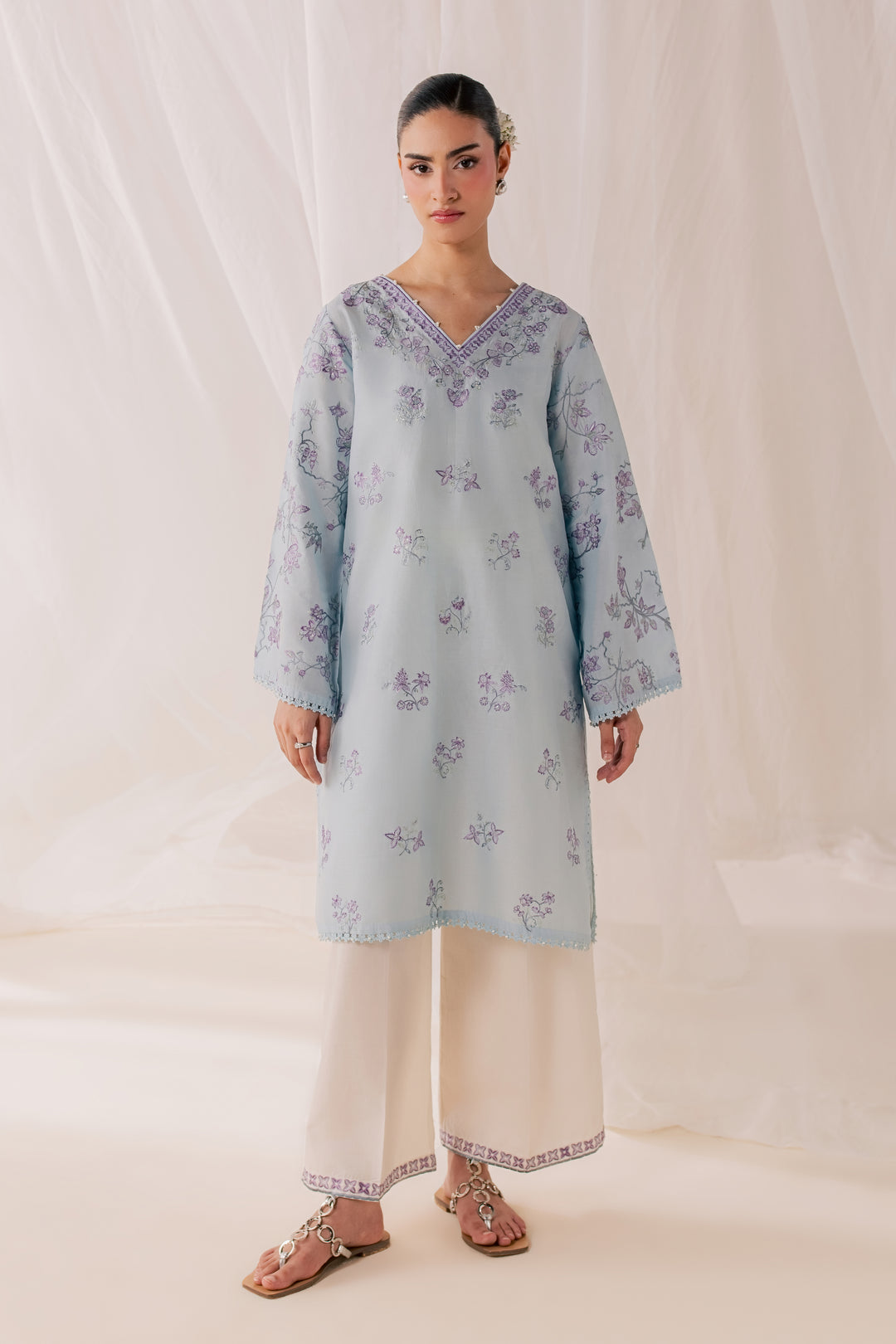 Hanat 3Pc - Luxury Embroidered Lawn