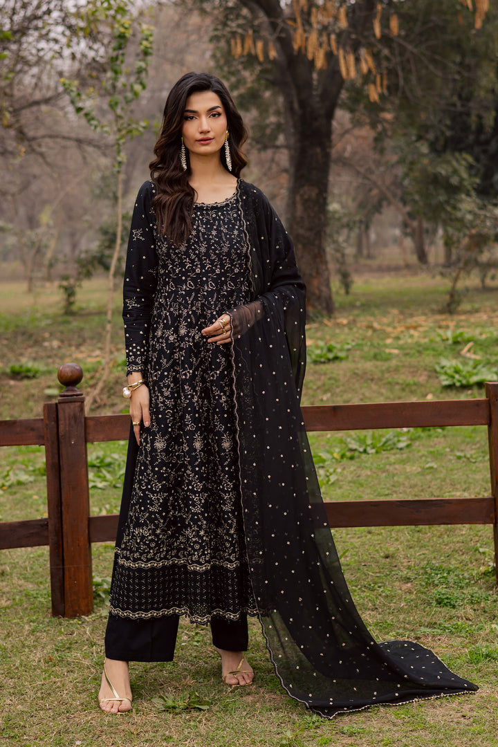 Mah e Nur 3Pc - Festive Embroidered Lawn