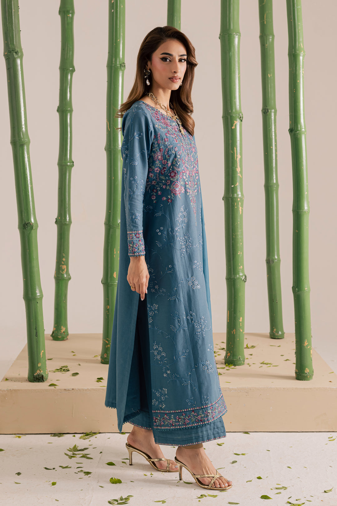 Blue Kaavish 3Pc - Embroidered Khaddar Dress
