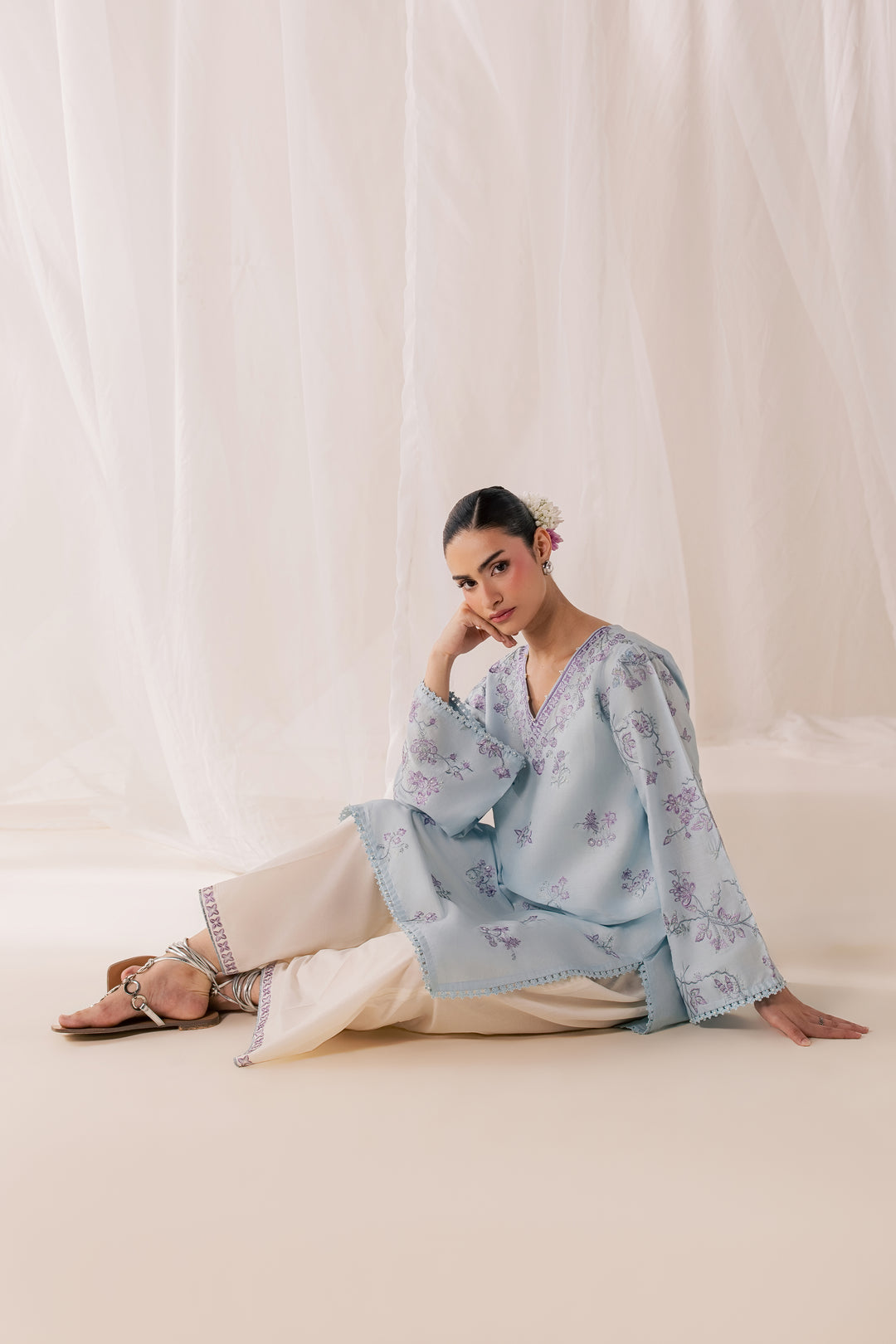 Hanat 3Pc - Luxury Embroidered Lawn
