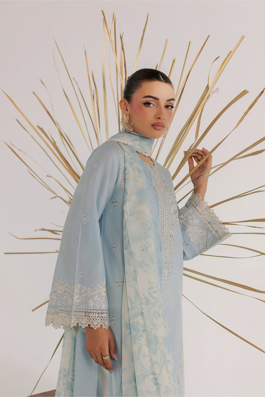 Shikast 3Pc - Luxury Embroidered Lawn