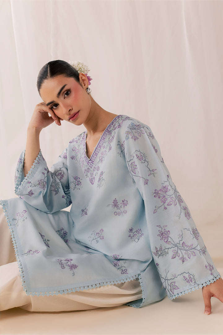 Hanat 3Pc - Luxury Embroidered Lawn