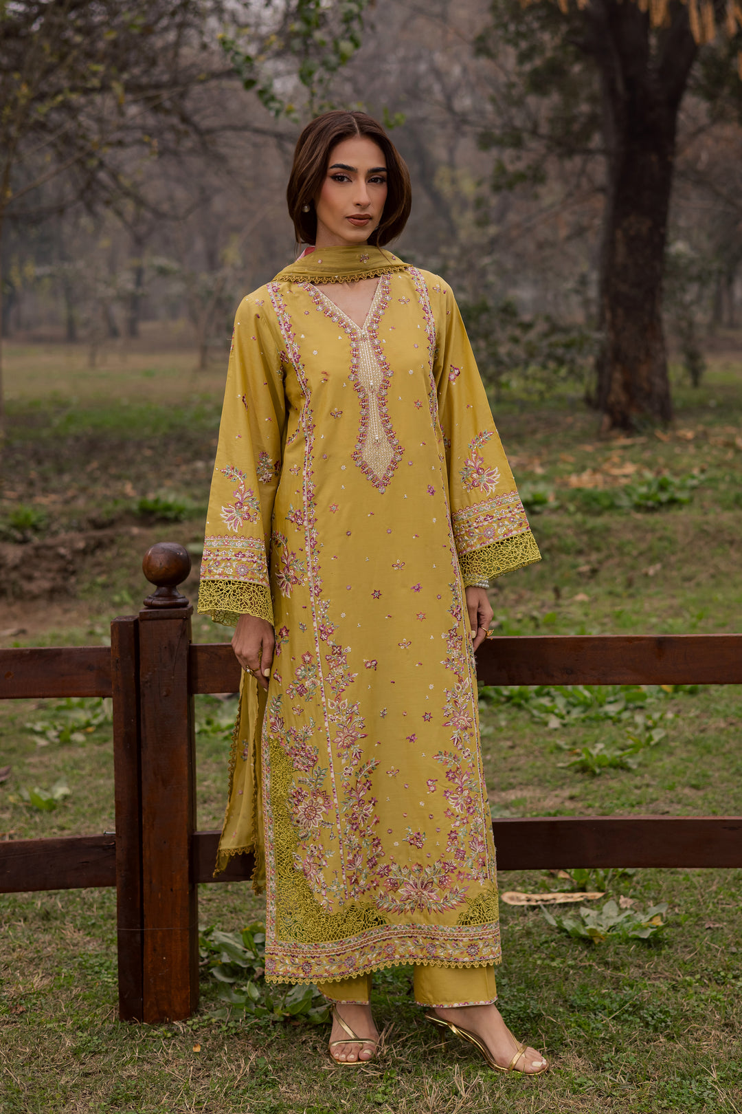 Zimal 3Pc - Festive Embroidered Lawn