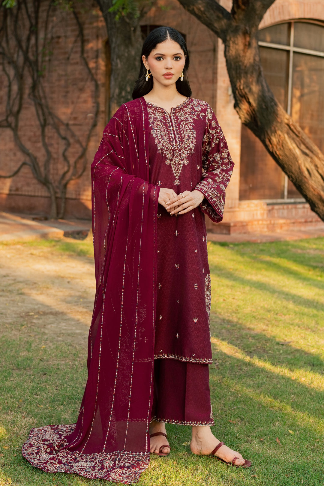 Nayra 3Pc - Embroidered Karandi Pret