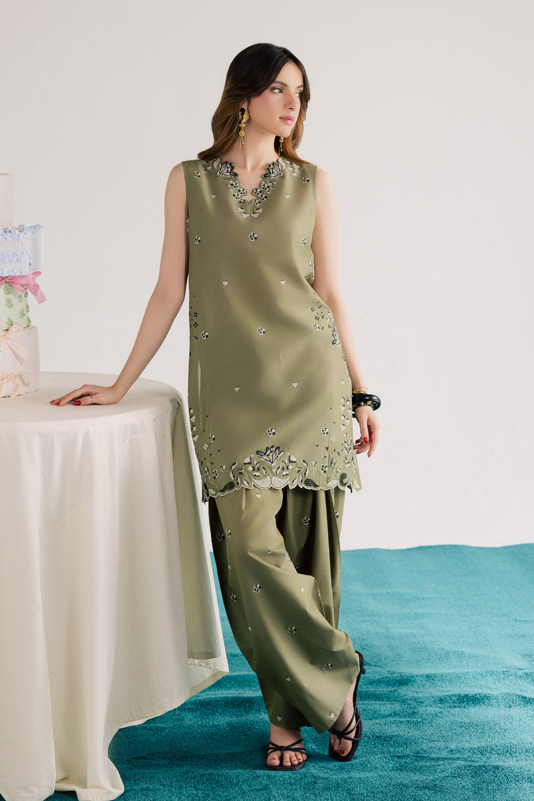 Green Nazni 2Pc - Embroidered Lawn Dress