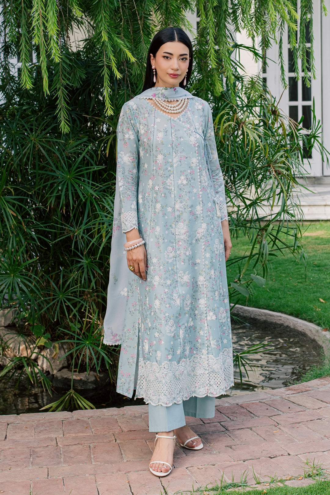 Yara 3Pc - Luxury Embroidered Lawn