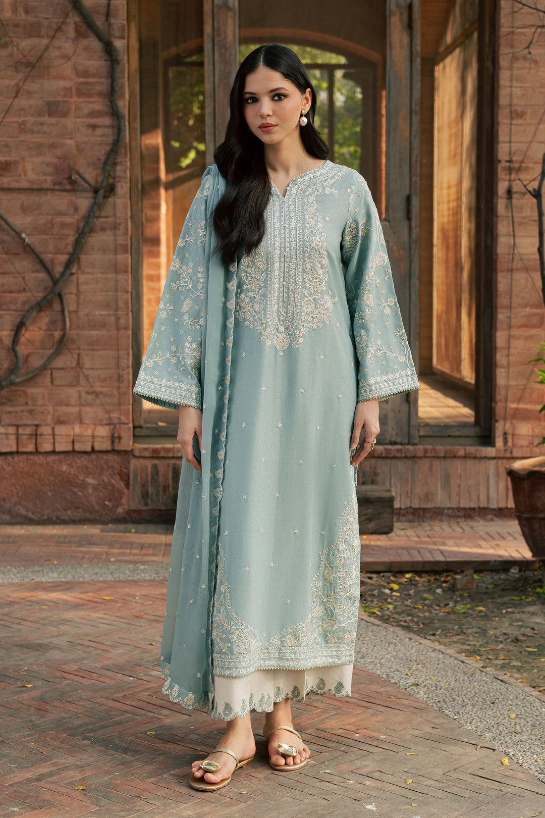 Faheema 3Pc - Embroidered Karandi Pret