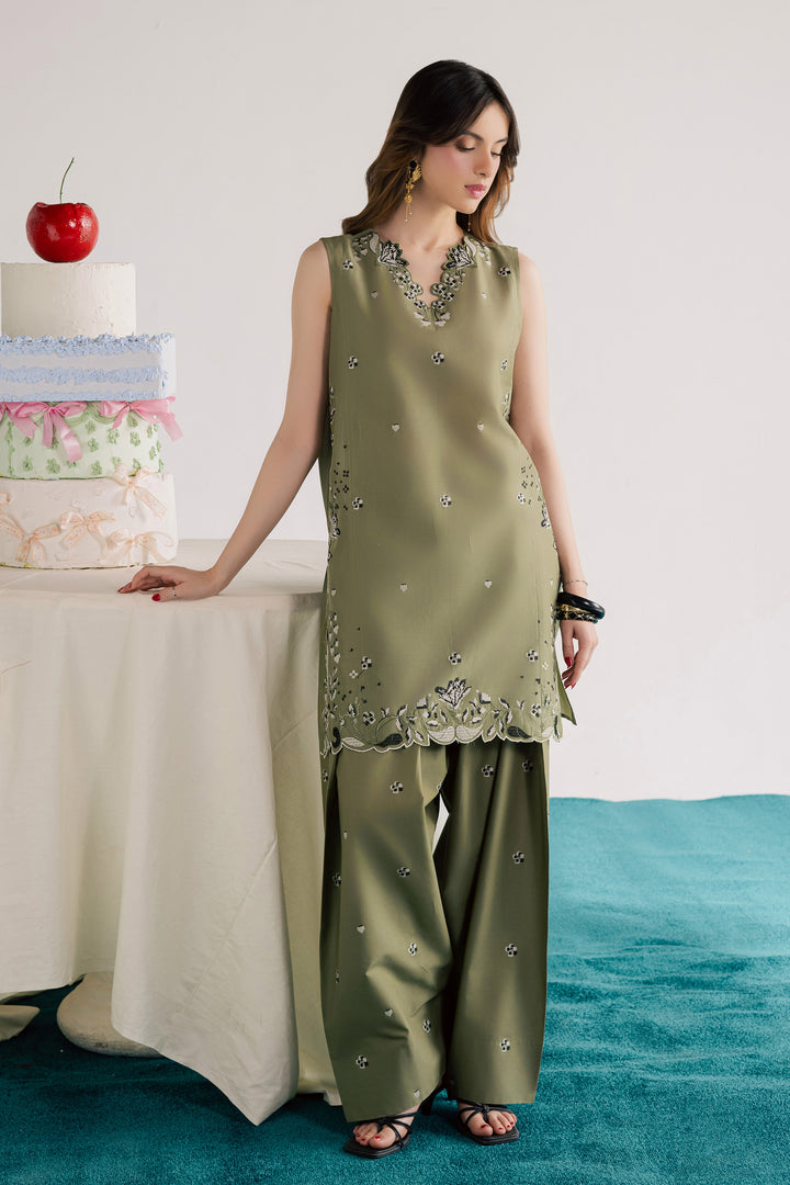 Green Nazni 2Pc - Embroidered Lawn Dress