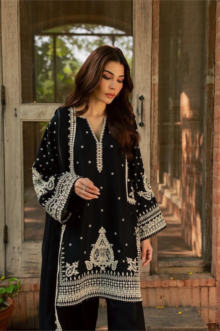Black Arwa 3Pc - Embroidered Karandi Pret