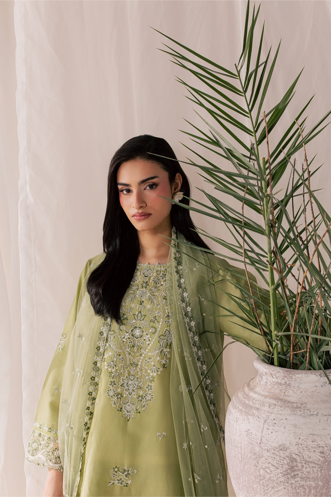Olive Vasl 3Pc - Luxury Embroidered Lawn