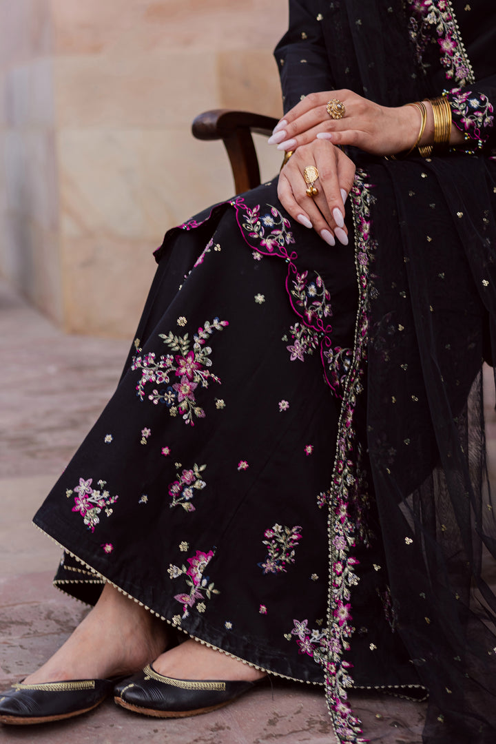 Hozier 3Pc - Festive Embroidered Lawn