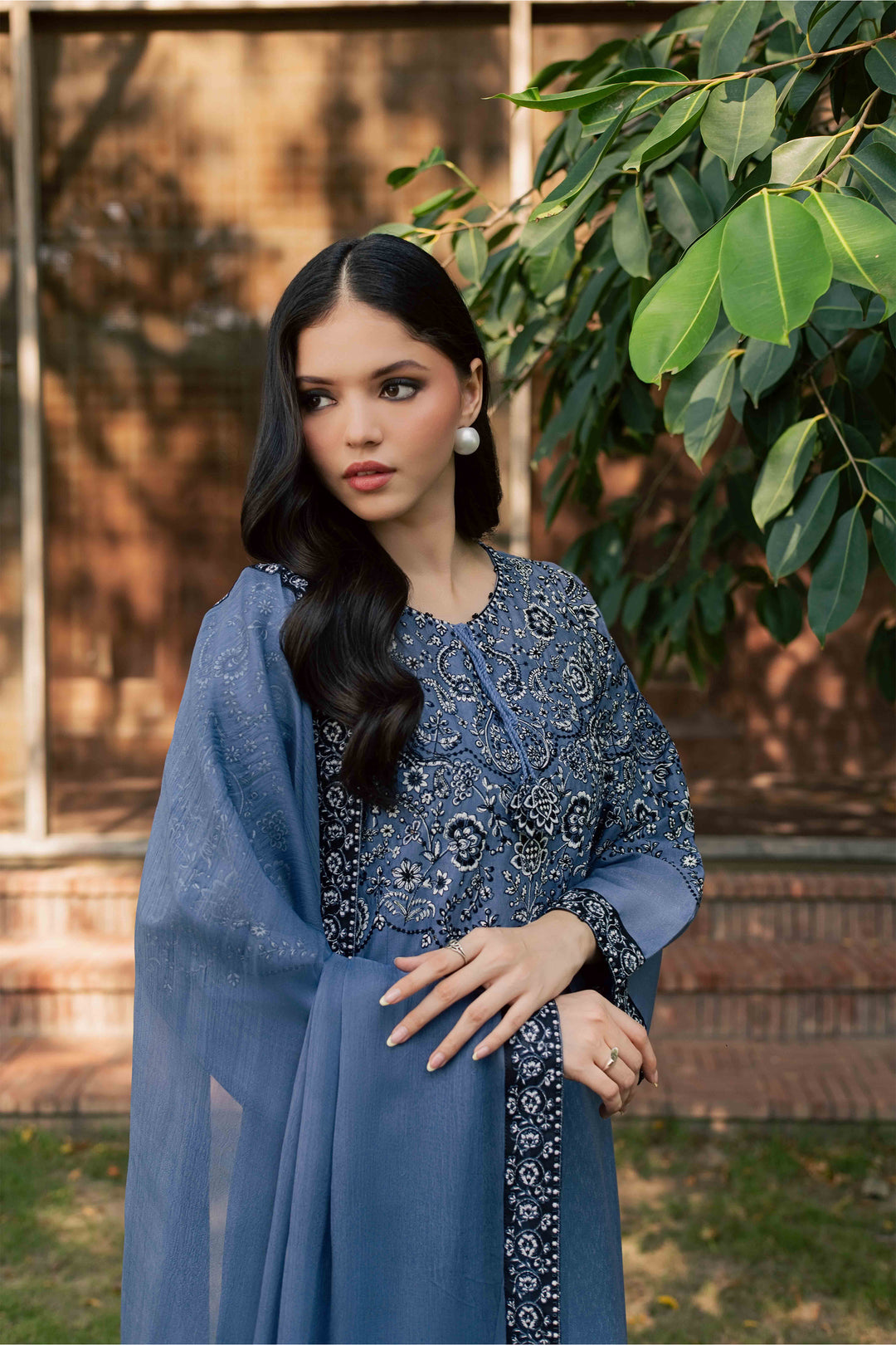 Sozni 3Pc - Embroidered Karandi Pret