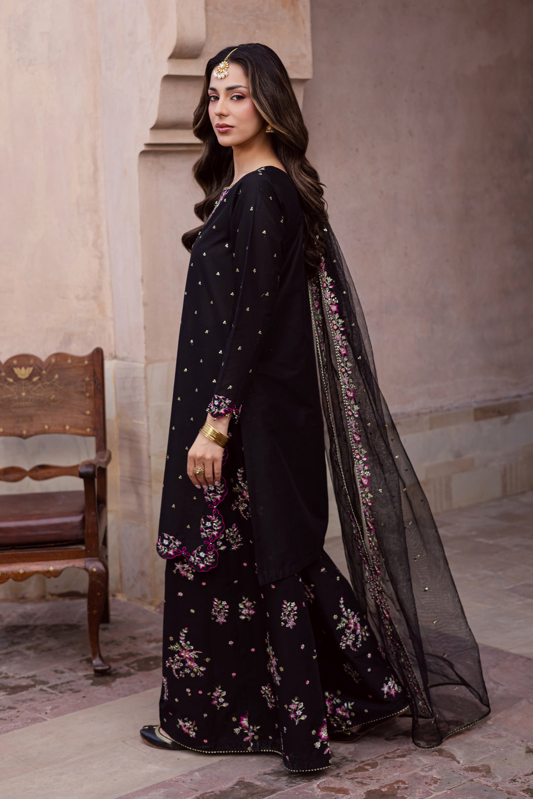 Hozier 3Pc - Festive Embroidered Lawn