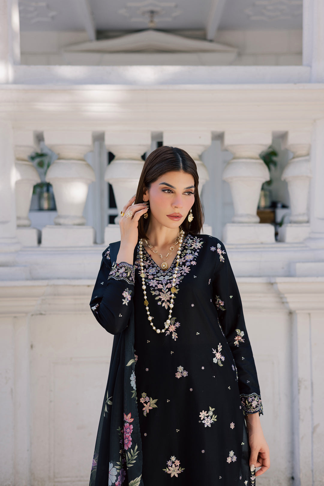 Black Heer 3Pc - Festive Embroidered Lawn