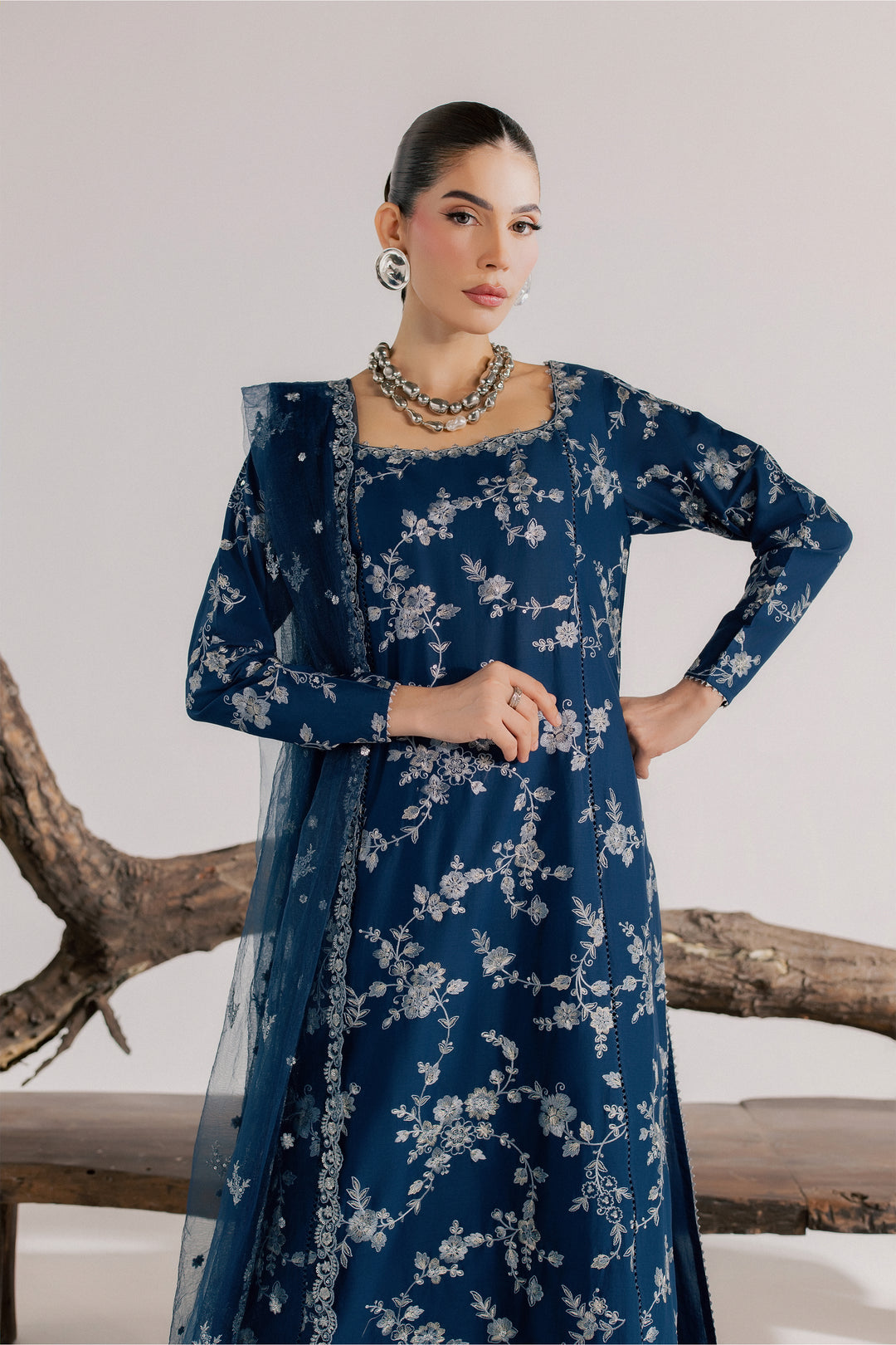 Kiana 3Pc - Luxury Embroidered Lawn