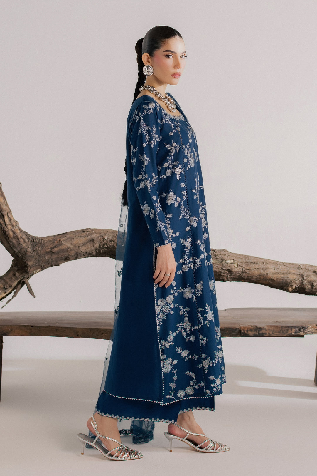 Kiana 3Pc - Luxury Embroidered Lawn