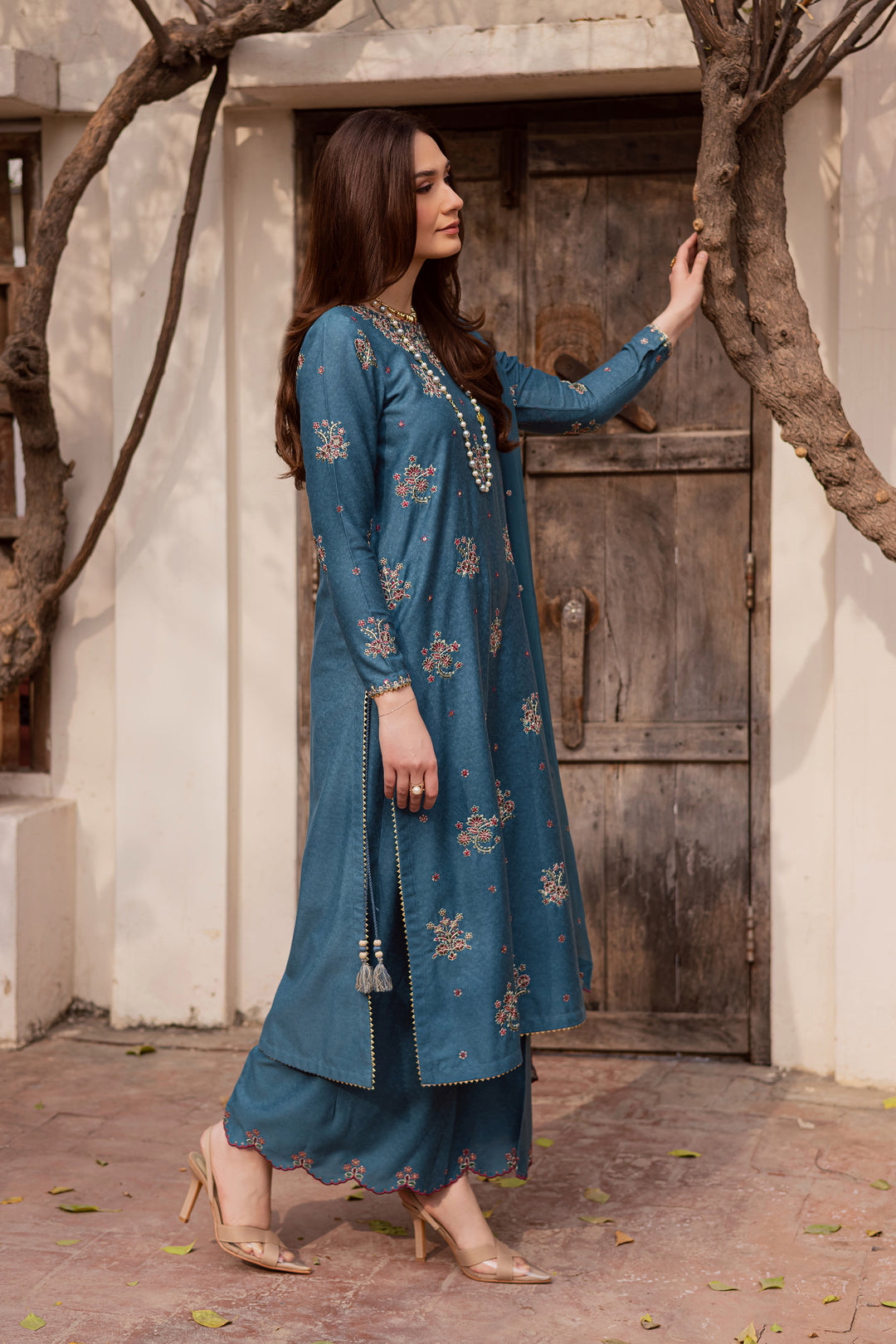 Blue Bells 3Pc - Embroidered Festive Pret