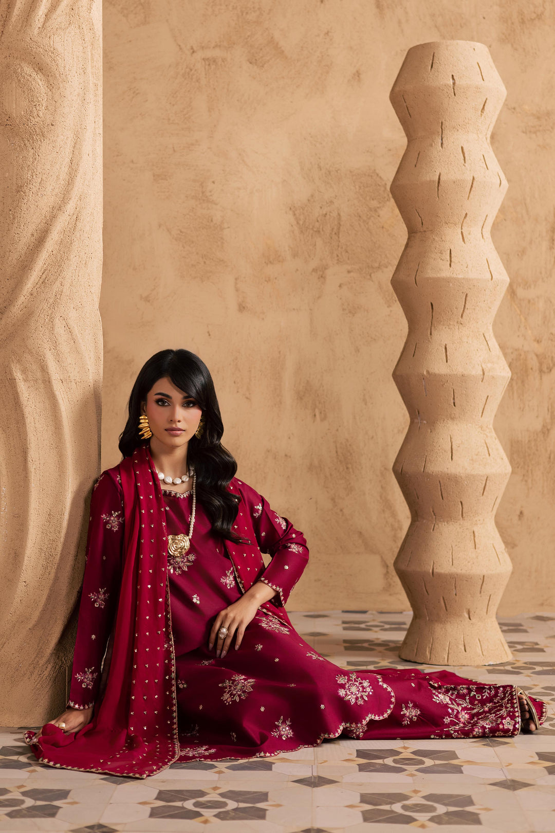 Red Queen 3Pc - Embroidered Festive Pret