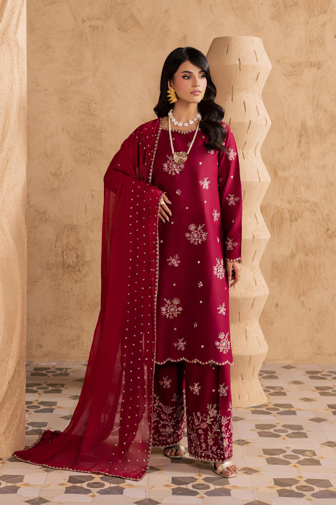 Red Queen 3Pc - Embroidered Festive Pret