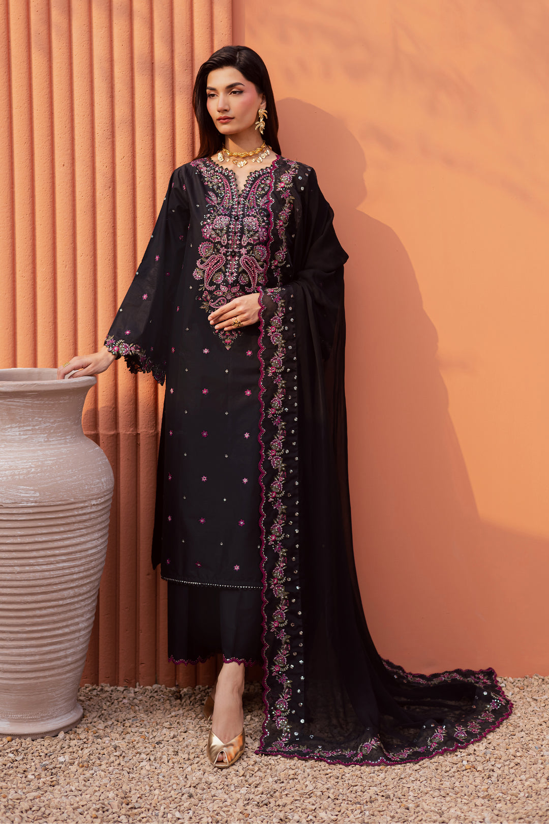 Unaiza 3Pc - Festive Embroidered Lawn