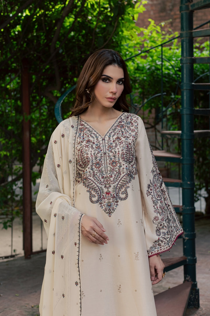 Azm 3Pc - Embroidered Khaddar Pret