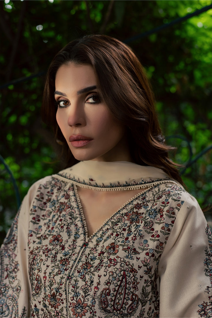 Azm 3Pc - Embroidered Khaddar Pret