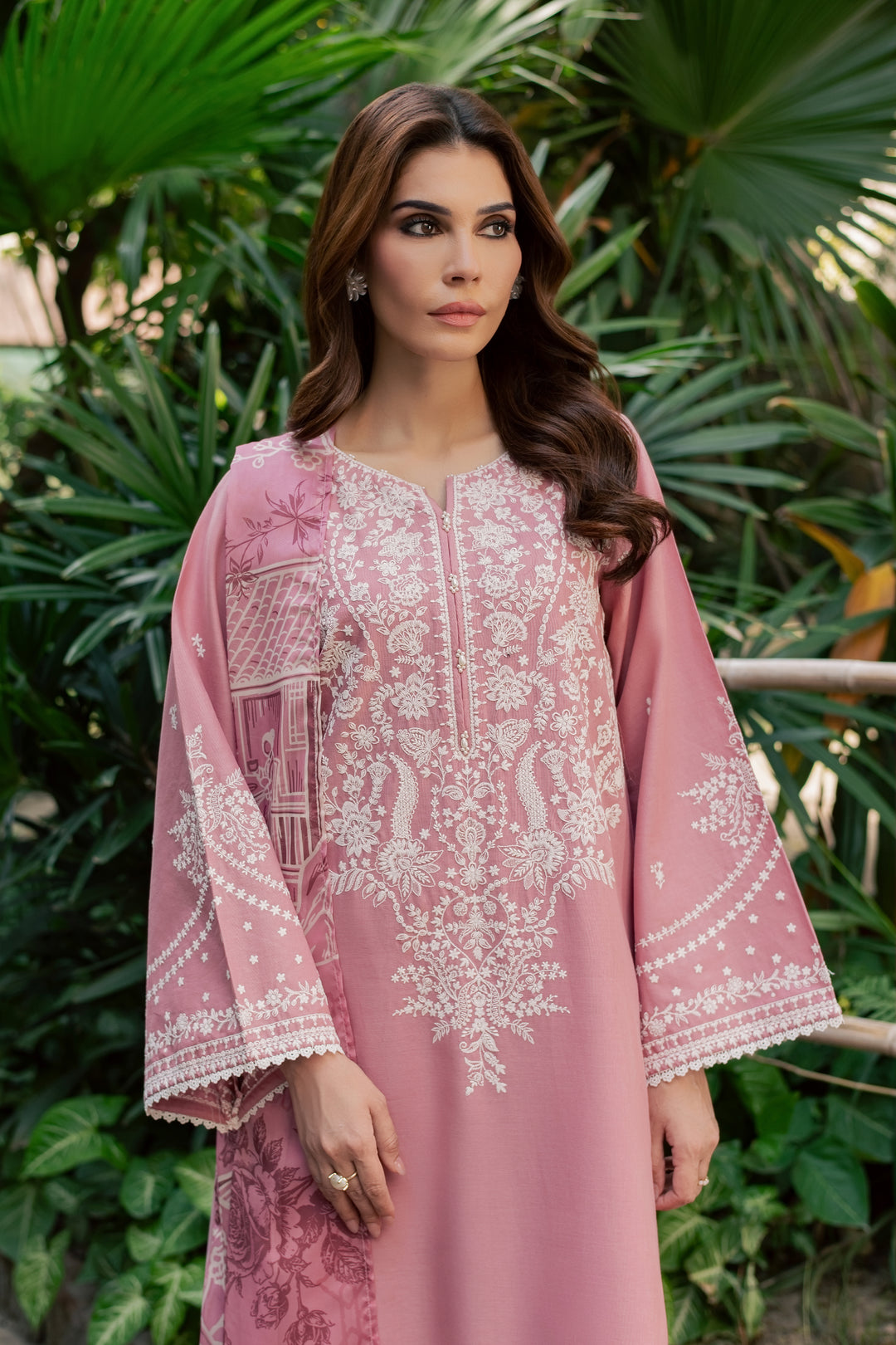 Dove Glove 3Pc - Embroidered Khaddar Pret