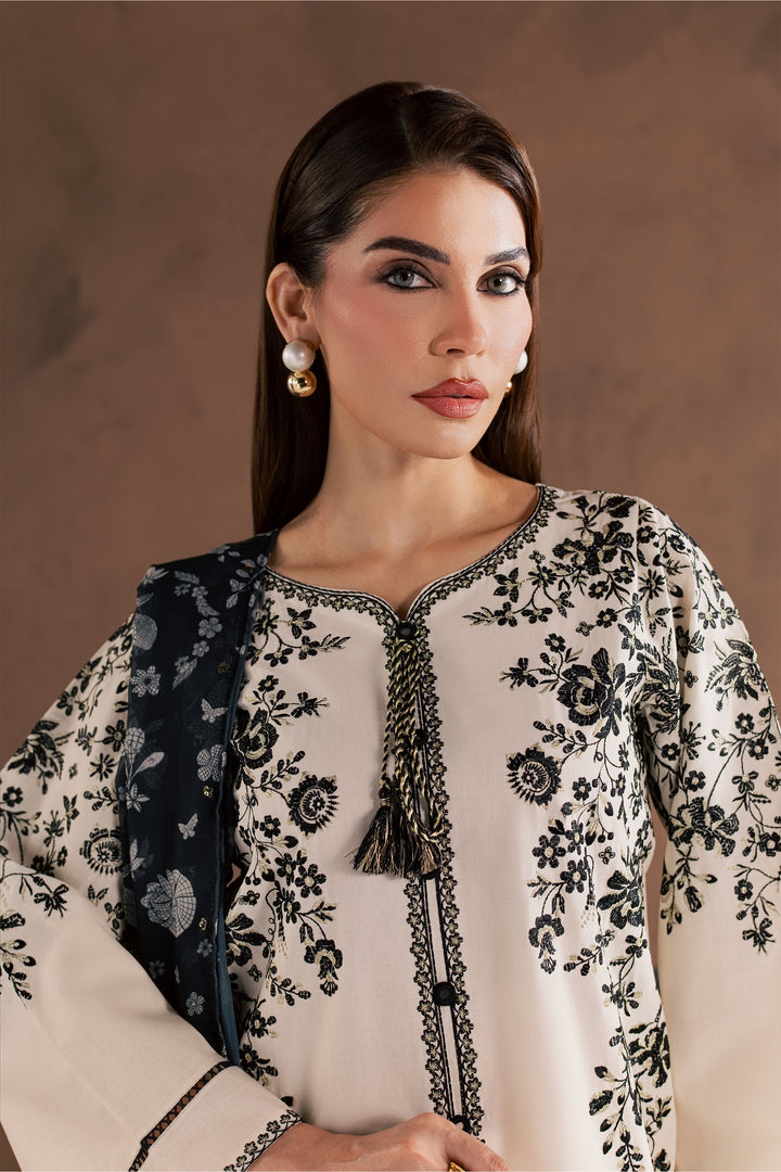 Salaar 3Pc - Embroidered Cambric Pret