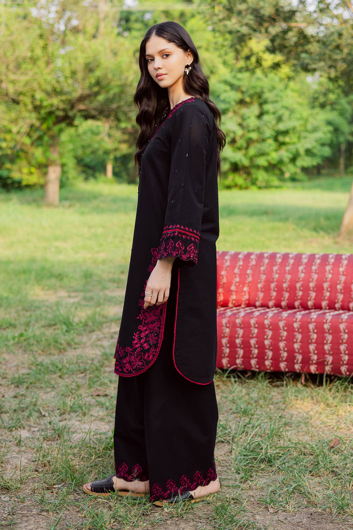 Zarish 2Pc - Embroidered Khaddar Dress