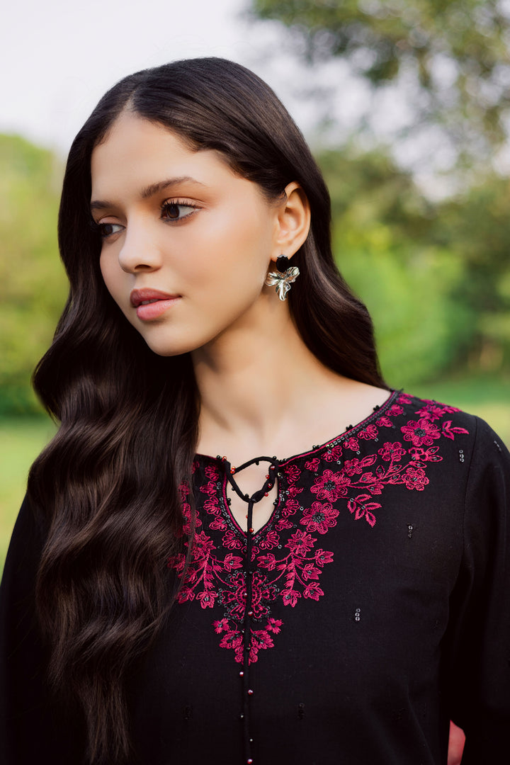 Zarish 2Pc - Embroidered Khaddar Dress